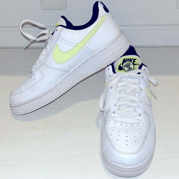 Nike Air Force 1 Worldwide - Picture 2 of 3